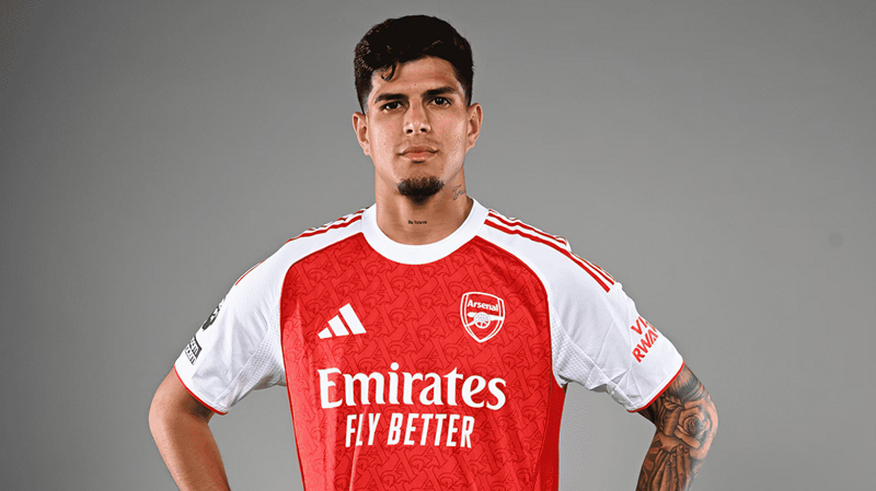 Hincapie – lời giải tiềm năng cho khoảng trống mà Gabriel để lại